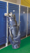 Consigne à golf pour chariot